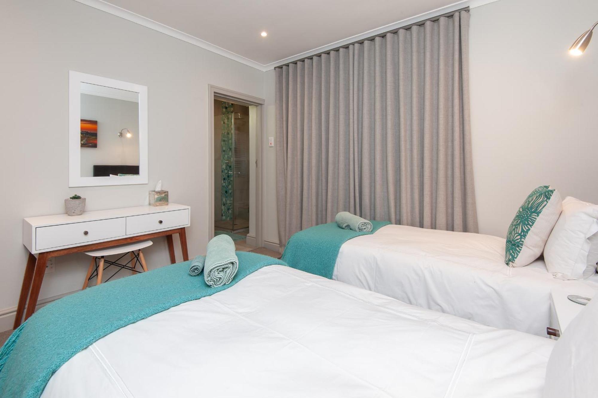 Walker Bay Luxury Seafront Apartment Hermanus Exterior foto